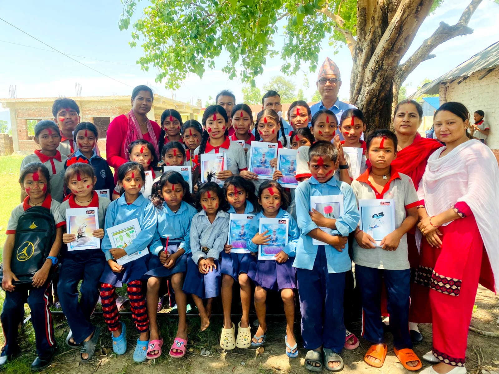 श्री आधारभूत विद्यालय मदवामा शैक्षिक सत्र २०८१ को वार्षिक परीक्षा पुरस्कार वितरण सम्पन्न